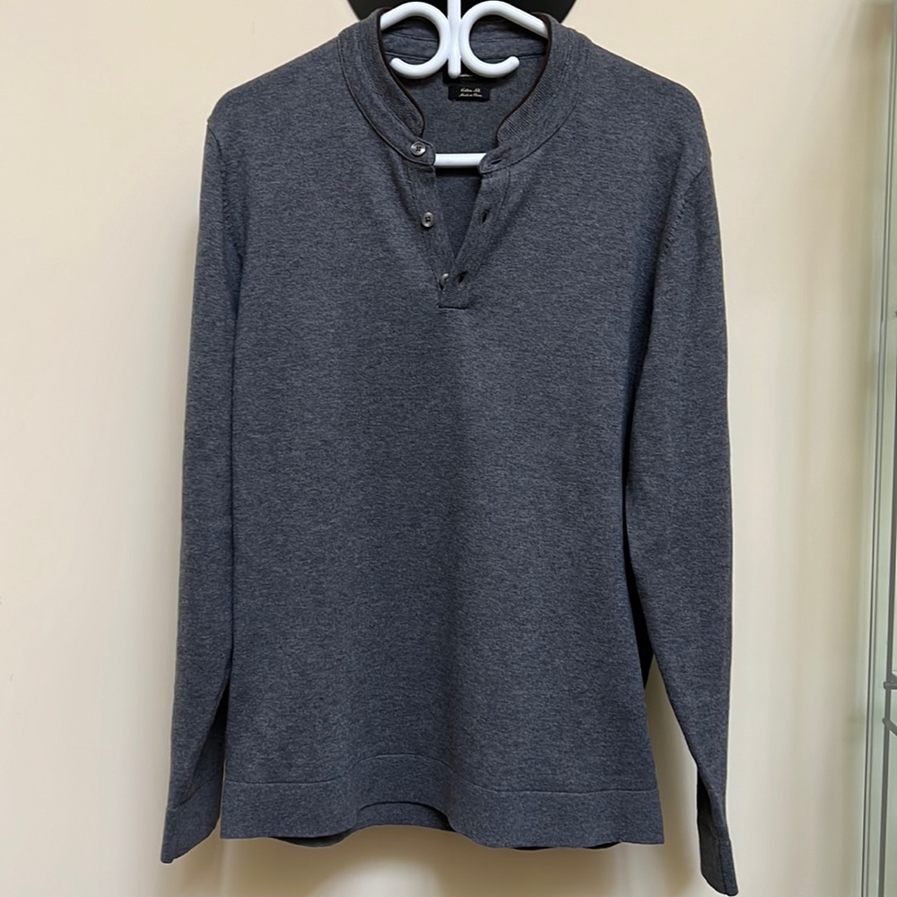 Massimo Dutti man’s sweater.